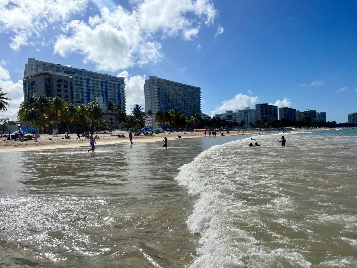 Hobie Oceanfront Apartment At Isla Verde San Juan Exterior foto